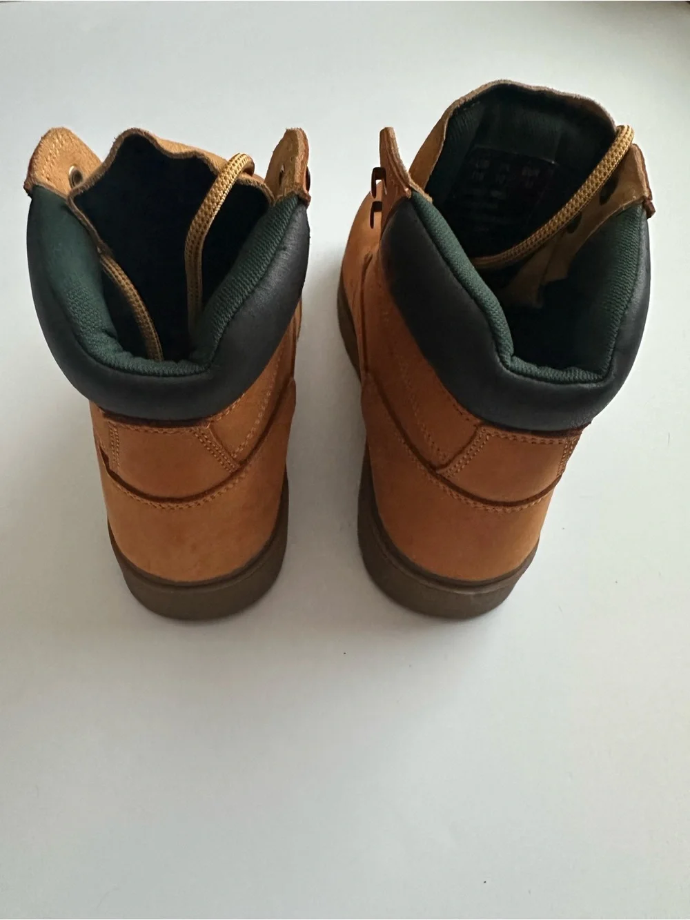 Wolverine Wheat Lace-Up Men's Work Boots
